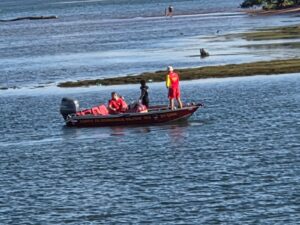 Vítima, identificada pelas iniciais K.R., foi atendida por equipe do 5º Grupamento de Bombeiros Militar, que mobilizou mergulhadores de resgate na ocorrência.