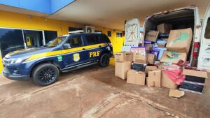 PRF apreende mercadorias estrangeiras em Água Clara