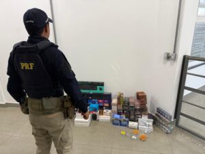 PRF apreende medicamentos e cigarros em Três Lagoas