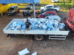 PRF apreende 4,7 toneladas de maconha em Três Lagoas
