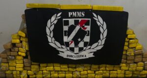 Carga de maconha escondida em meio à celulose é apreendida pela PM em Três Lagoas