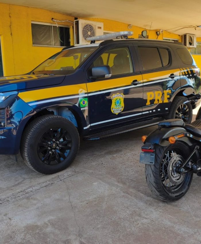 PRF recupera Harley-Davidson furtada durante fiscalização na BR-262 em Água Clara