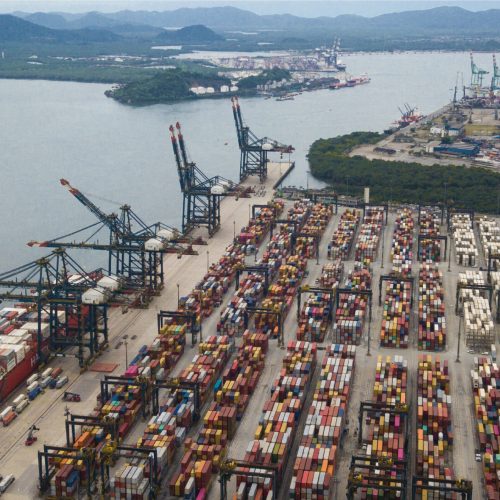 Arauco avança em logística para exportação de celulose com operação no Porto de Santos