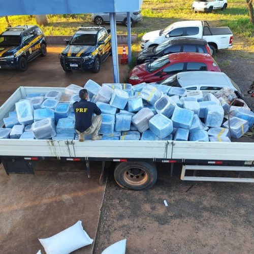 PRF apreende 4,7 toneladas de maconha em Três Lagoas