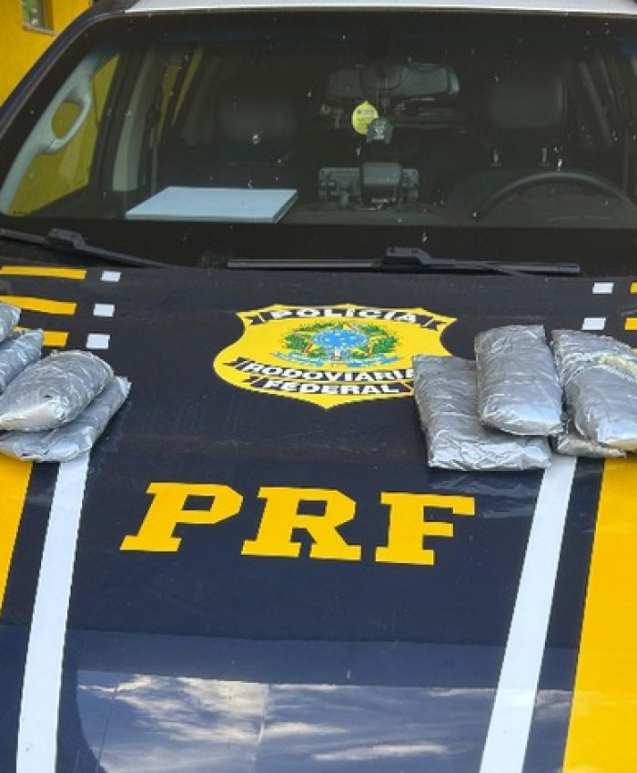 PRF prende mulheres com cocaína presa junto ao corpo em Água Clara