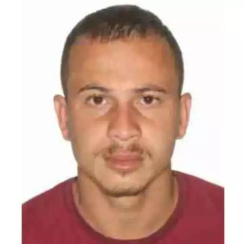 Suspeito de participar de sequestro ligado ao ‘tribunal do crime’ se apresenta à Polícia Civil; outro continua foragido