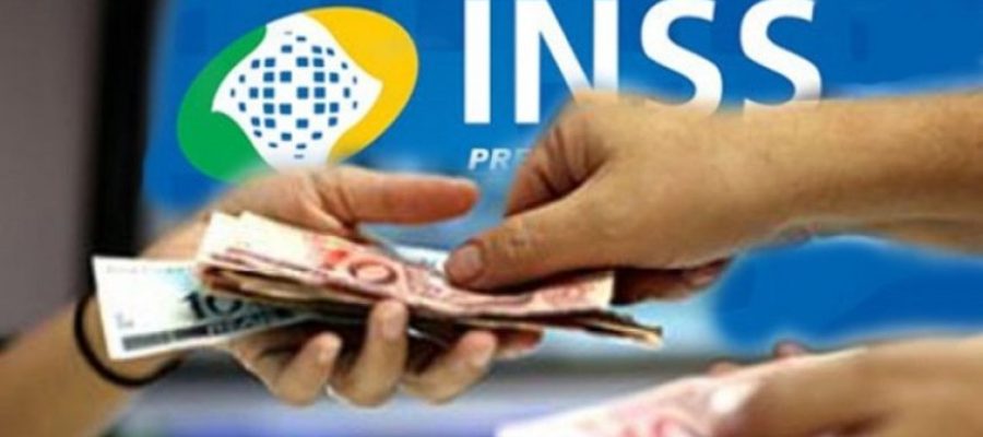 Aposentados e pensionistas do INSS podem consultar antecipação do 13º