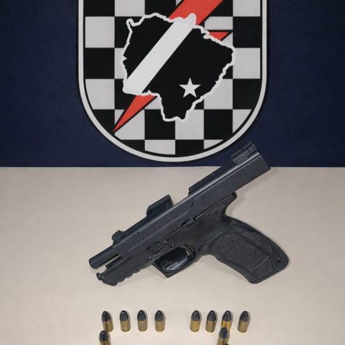 Polícia Militar apreende arma de uso restrito durante abordagem em Três Lagoas